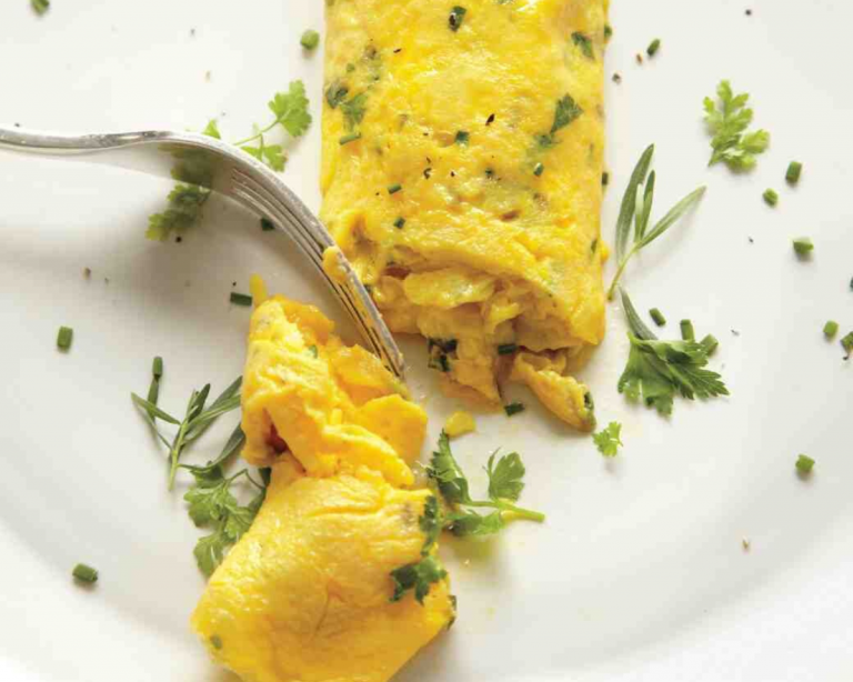 Fine Herbes Omelette Recipe - Healthy Breakfast Recipe.